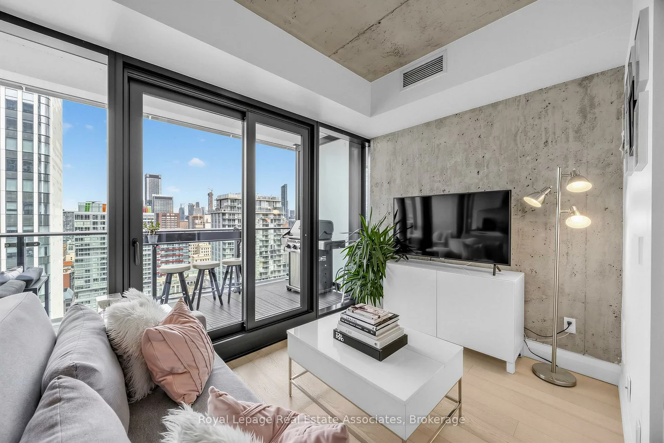 224, King, Waterfront Communities C1, Toronto