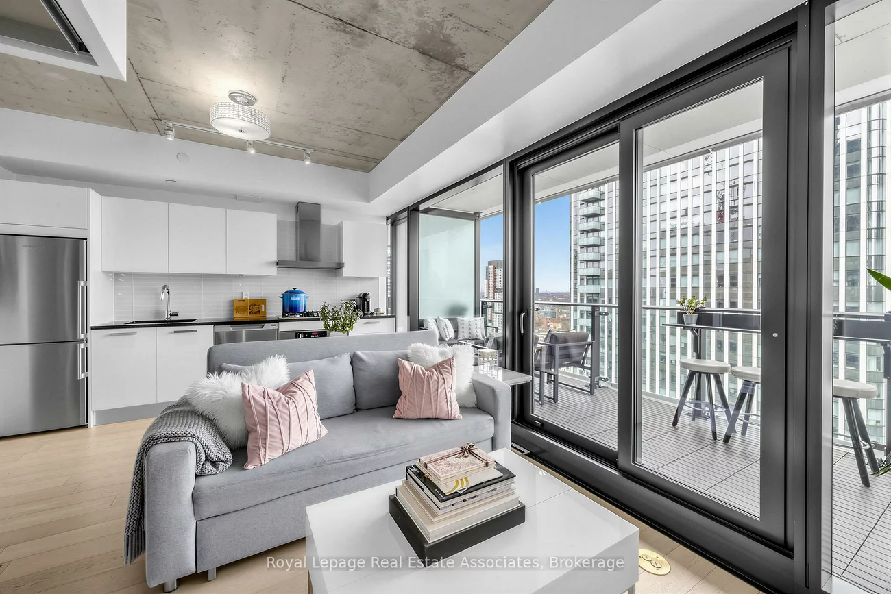 224, King, Waterfront Communities C1, Toronto