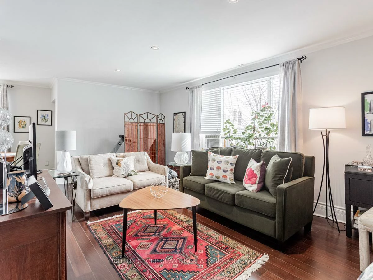 2550, Bathurst, Forest Hill North, Toronto