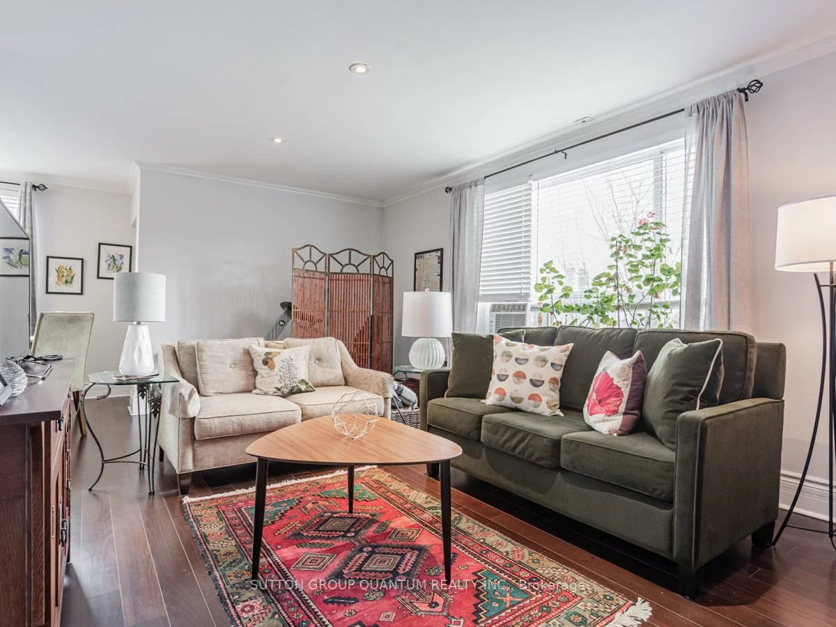 2550, Bathurst, Forest Hill North, Toronto