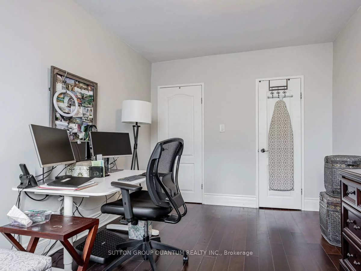 2550, Bathurst, Forest Hill North, Toronto
