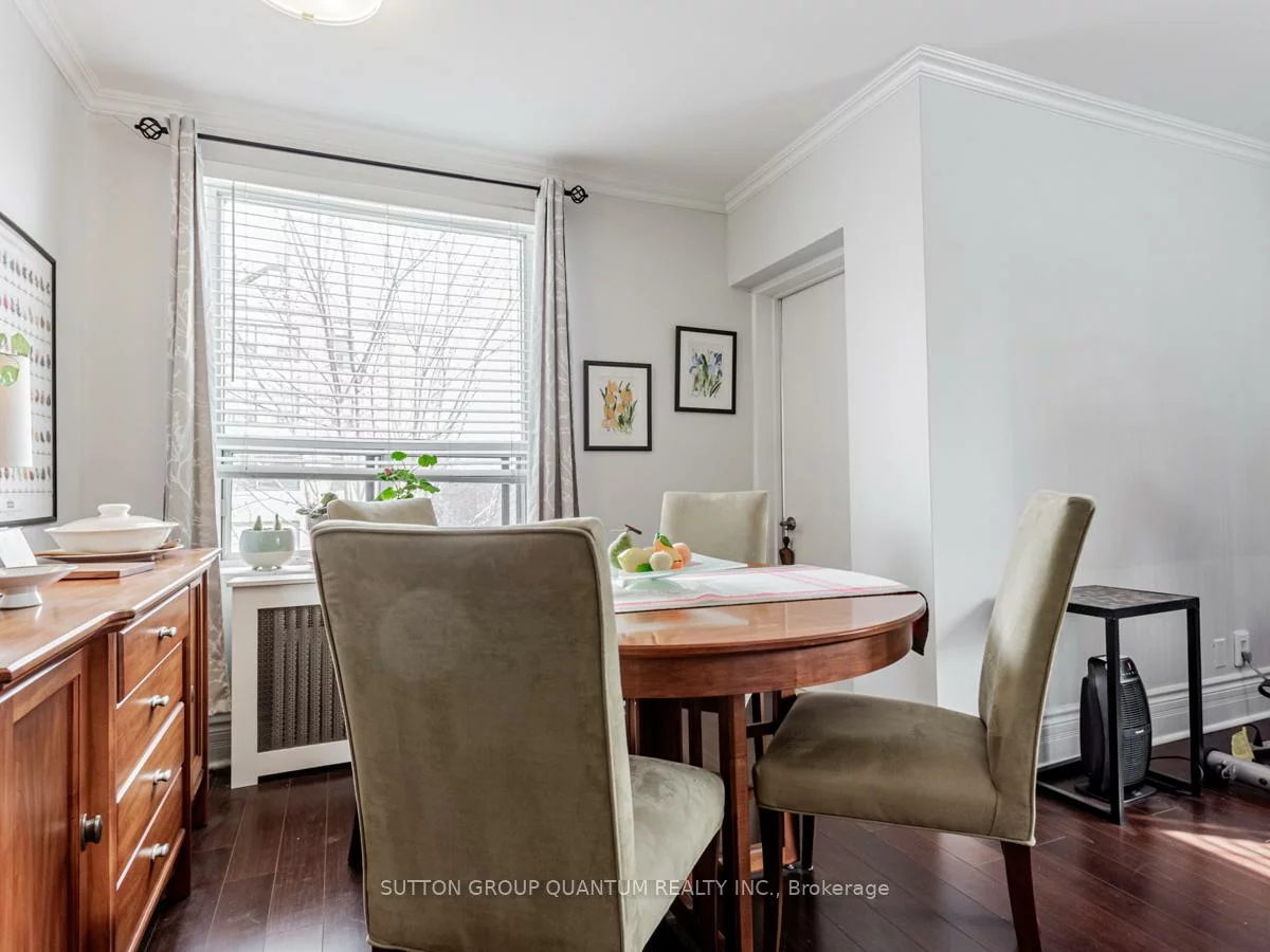 2550, Bathurst, Forest Hill North, Toronto