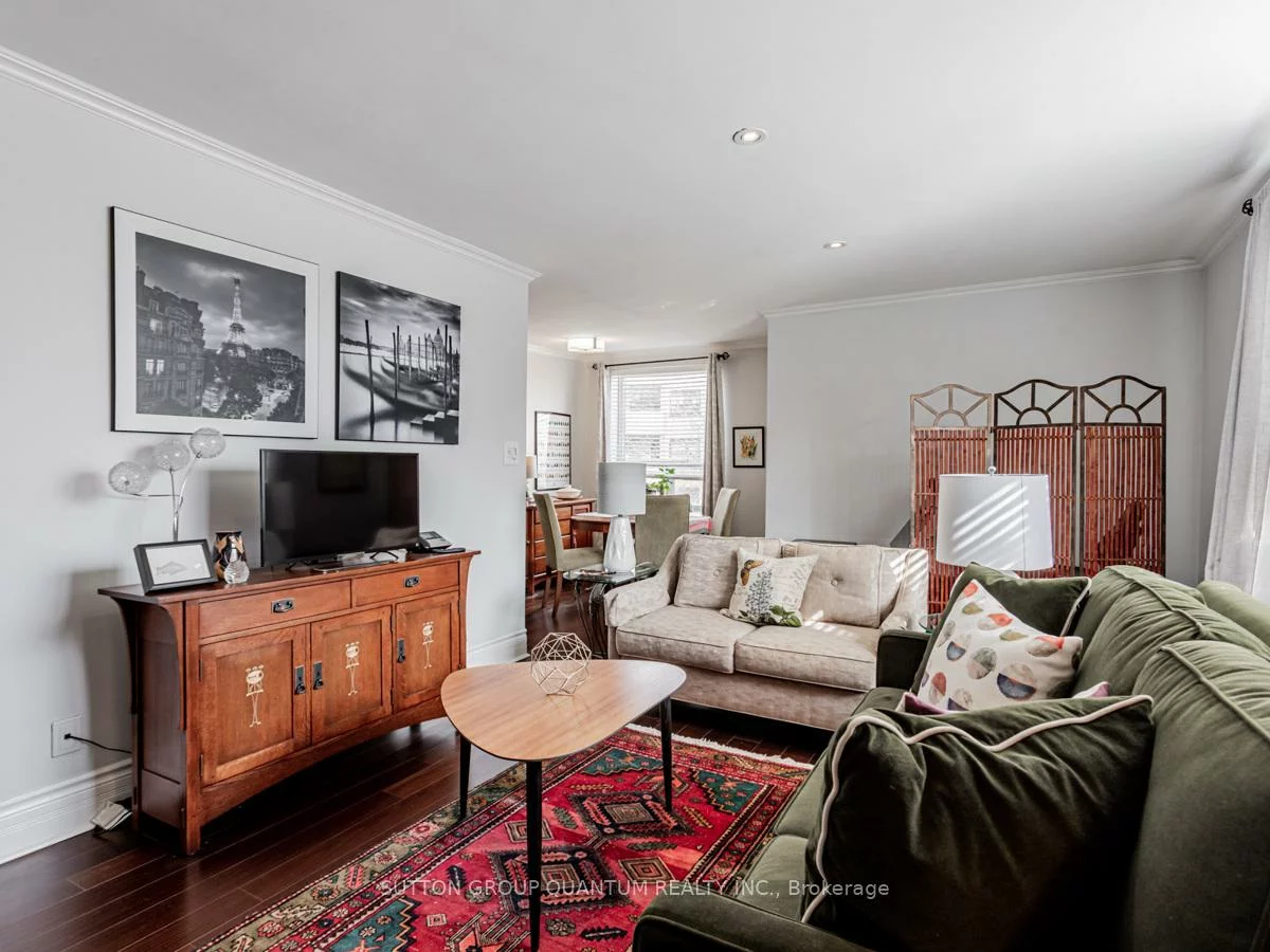 2550, Bathurst, Forest Hill North, Toronto