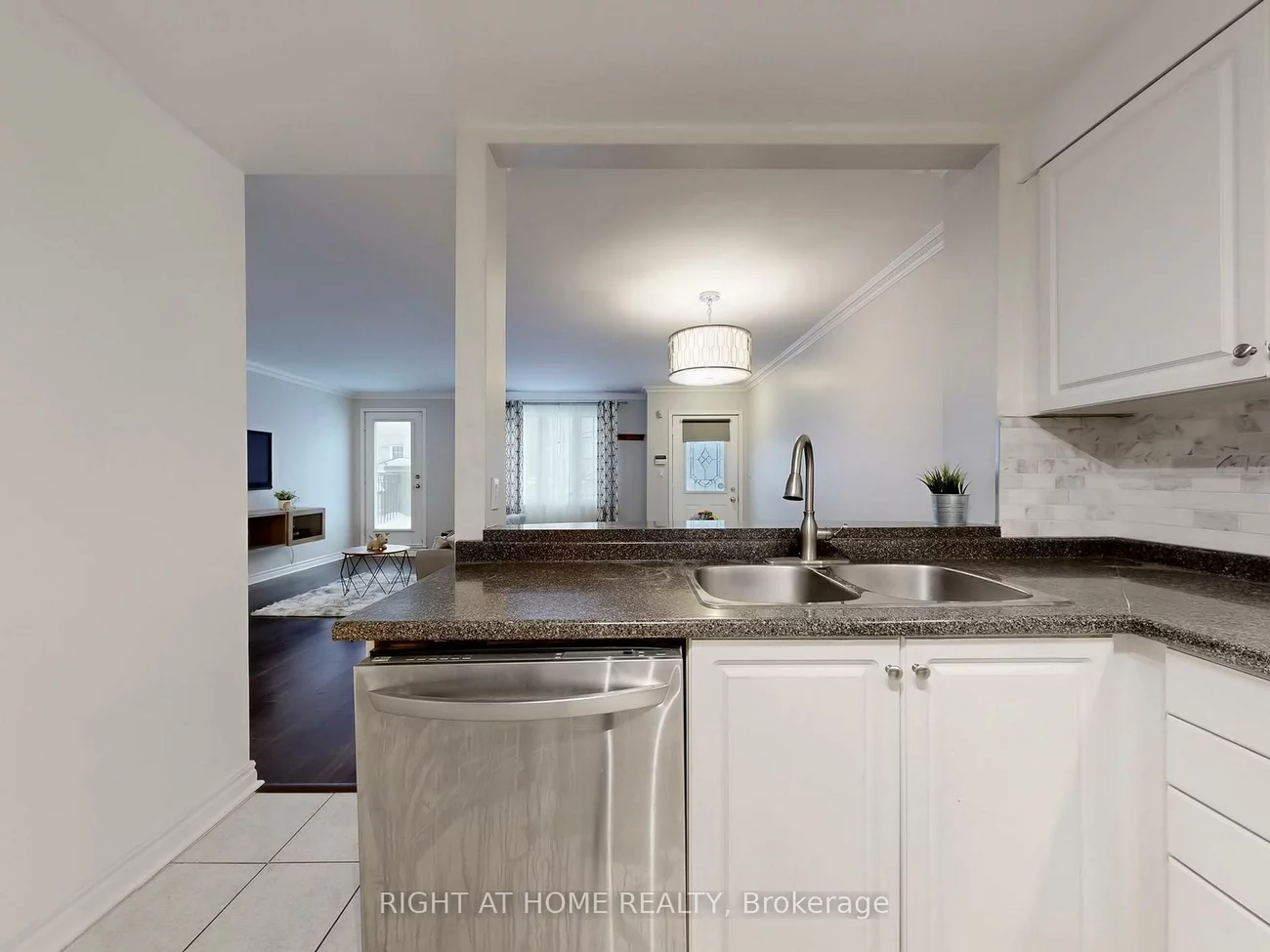 108, Finch, Newtonbrook West, Toronto
