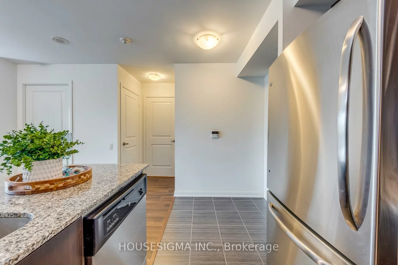 17, Anndale, Willowdale East, Toronto