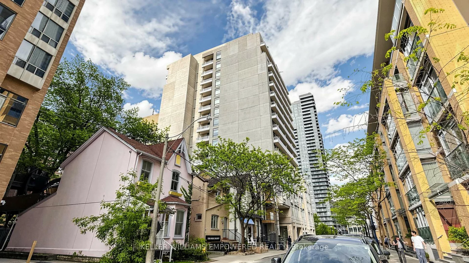 8, Scollard, Annex, Toronto
