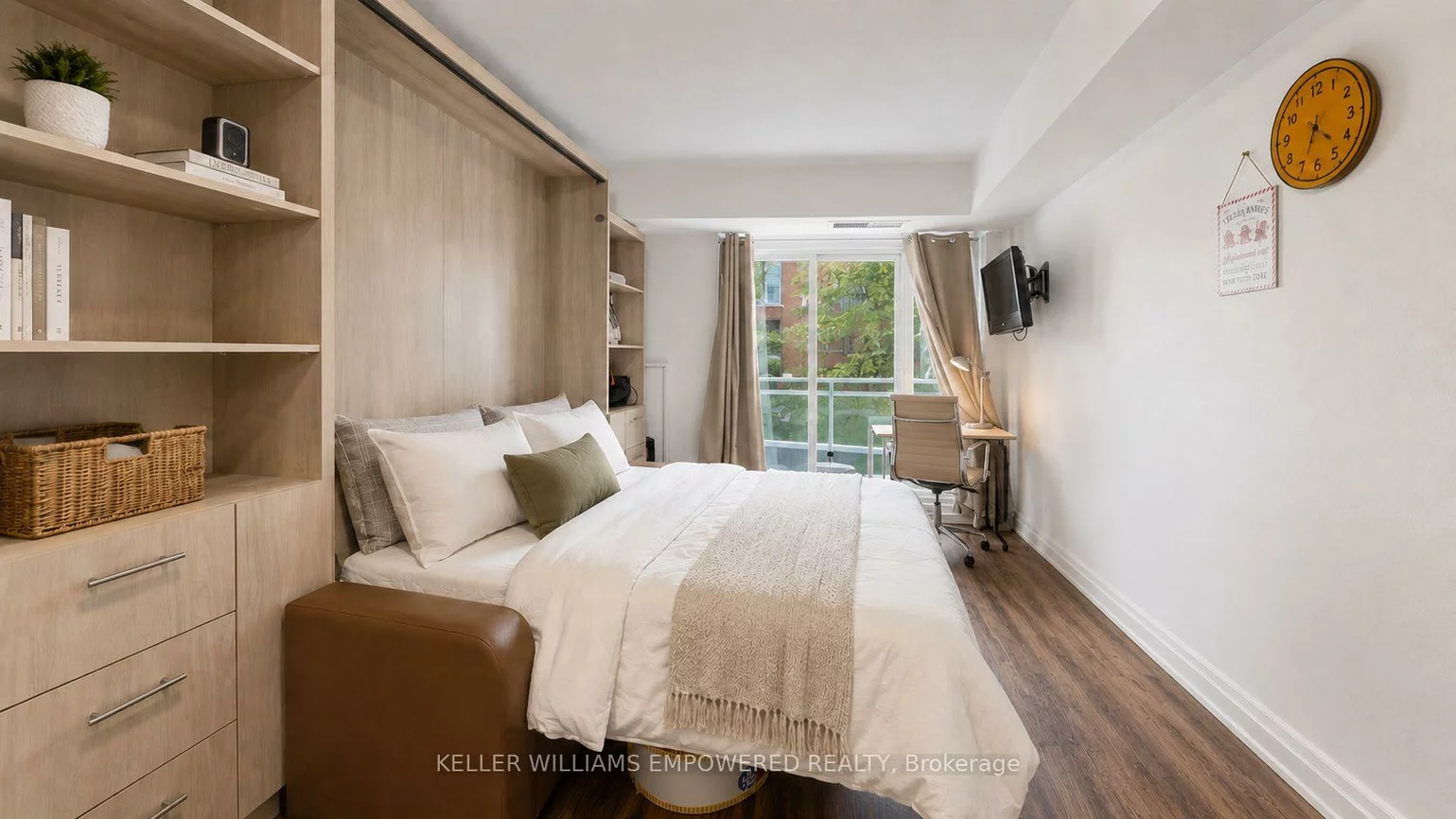 8, Scollard, Annex, Toronto
