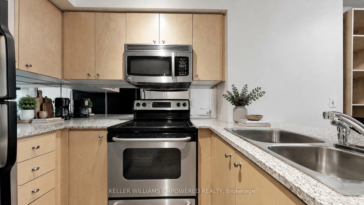 8, Scollard, Annex, Toronto