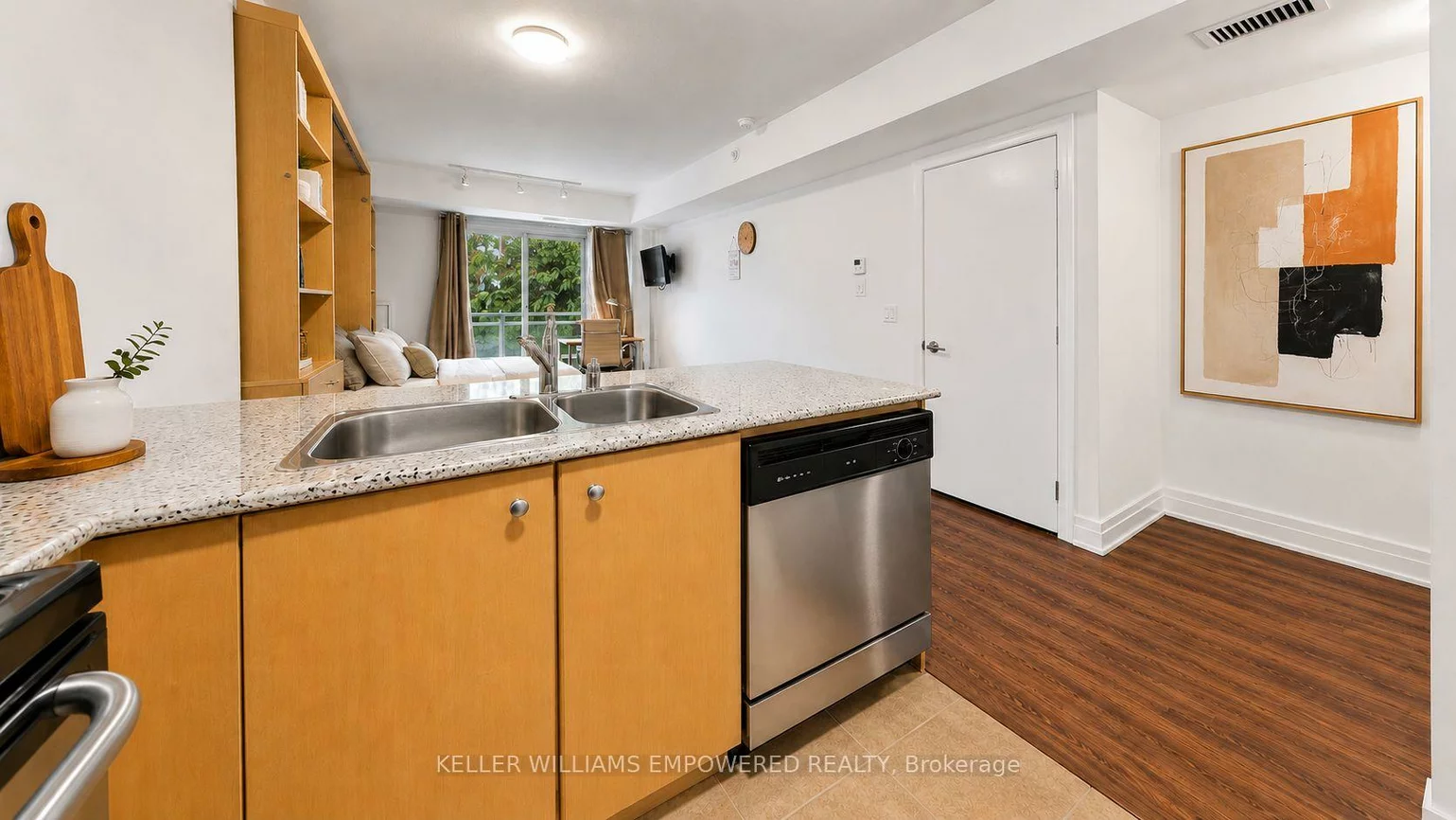 8, Scollard, Annex, Toronto