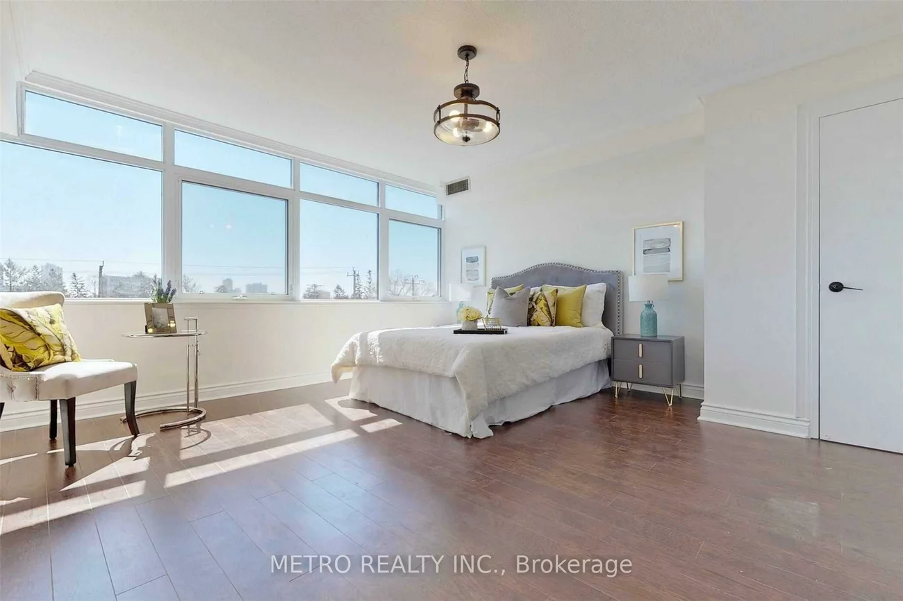 90, Fisherville, Westminster-Branson, Toronto