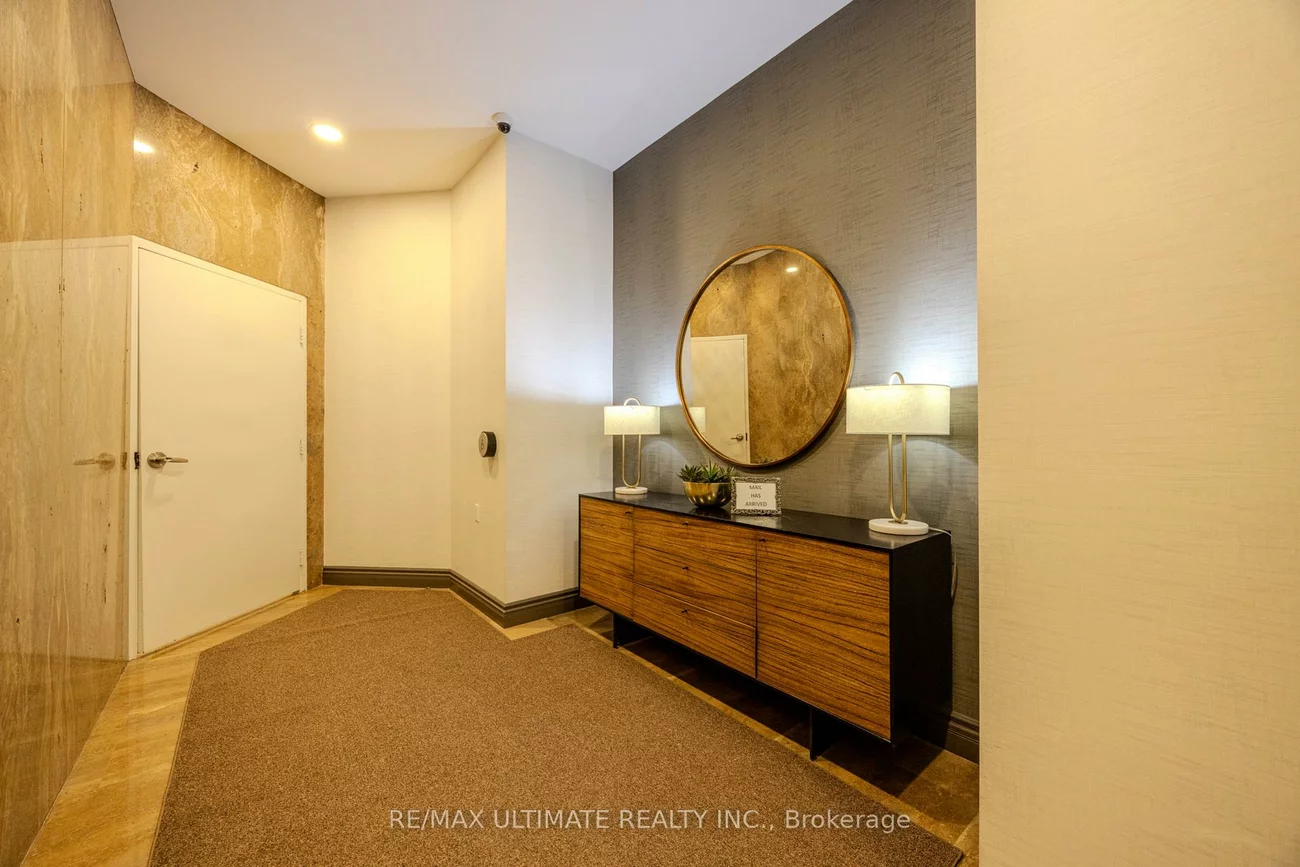240, Heath, Forest Hill South, Toronto