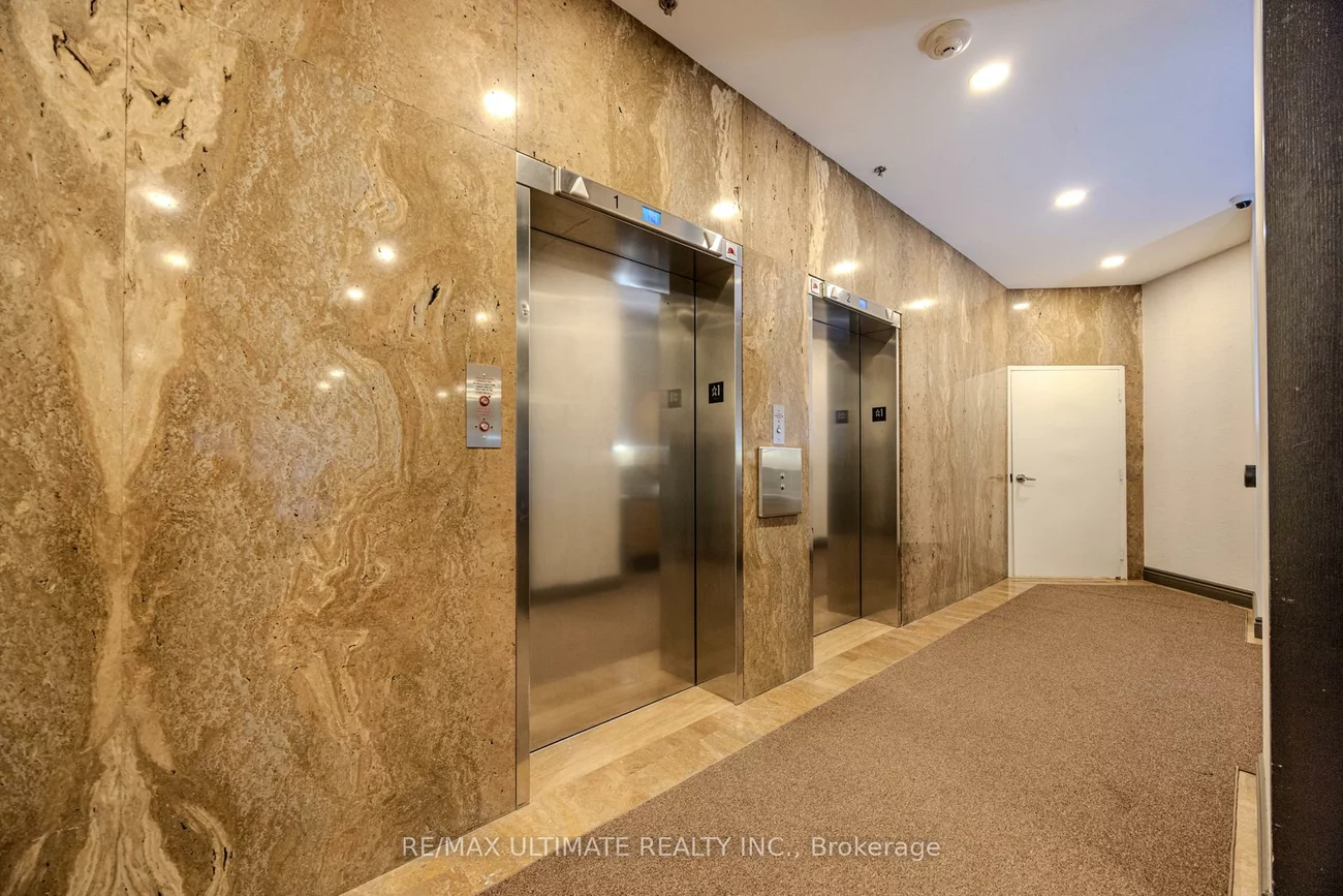 240, Heath, Forest Hill South, Toronto
