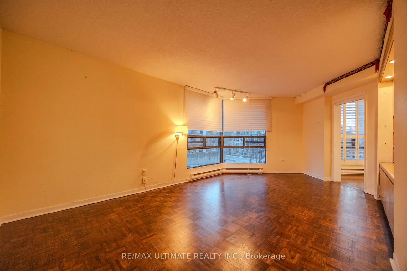 240, Heath, Forest Hill South, Toronto
