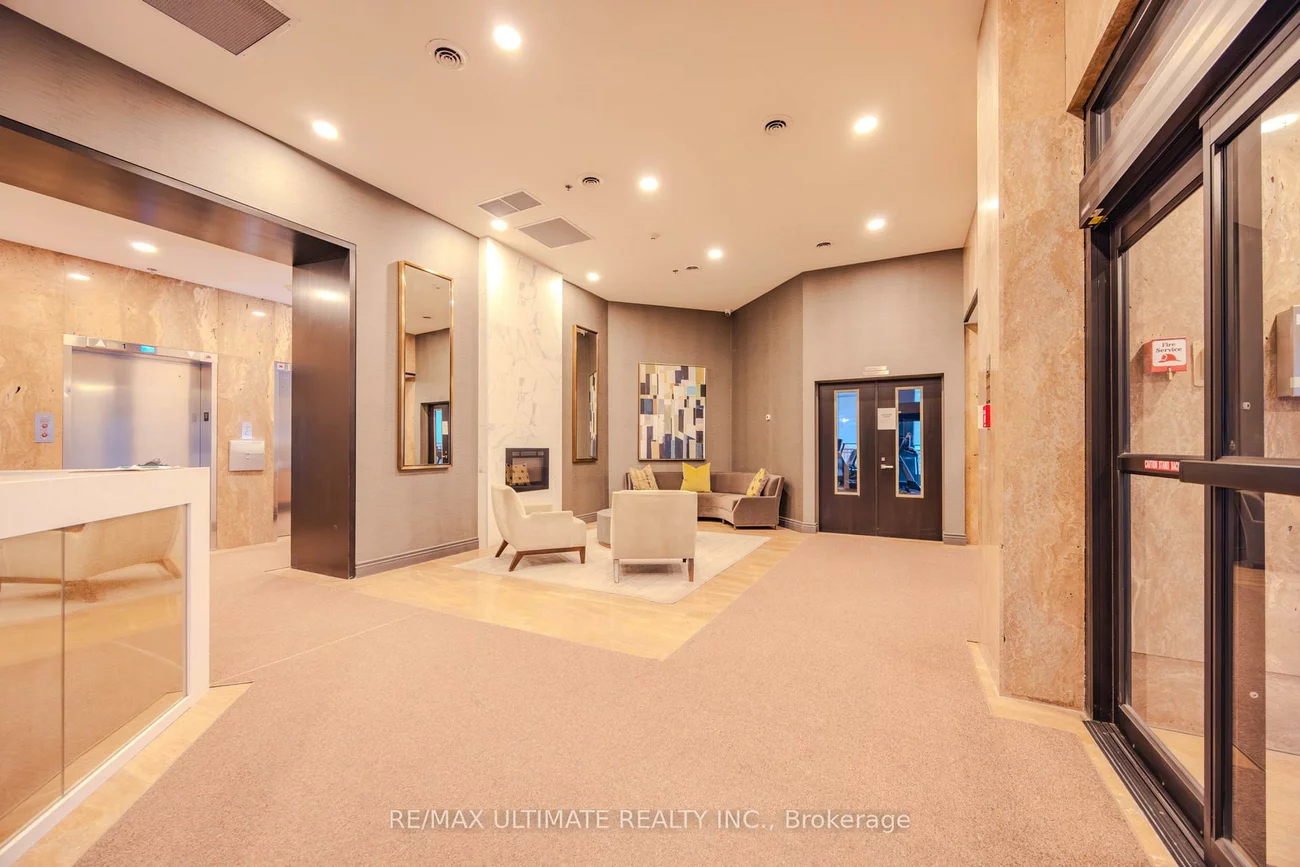 240, Heath, Forest Hill South, Toronto