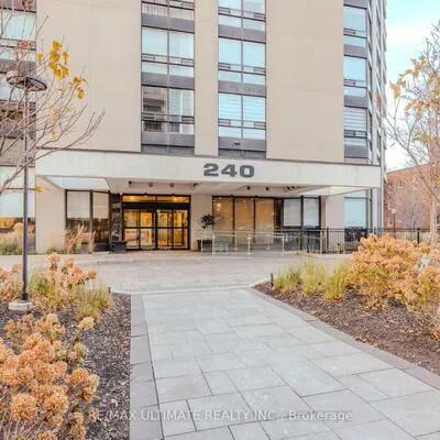 240, Heath, Forest Hill South, Toronto