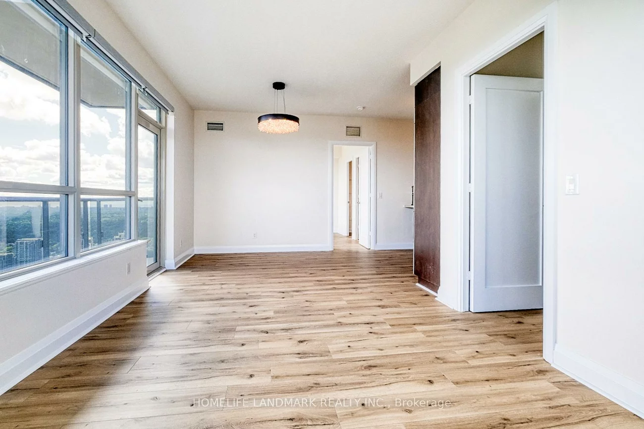 5, Sheppard, Willowdale East, Toronto