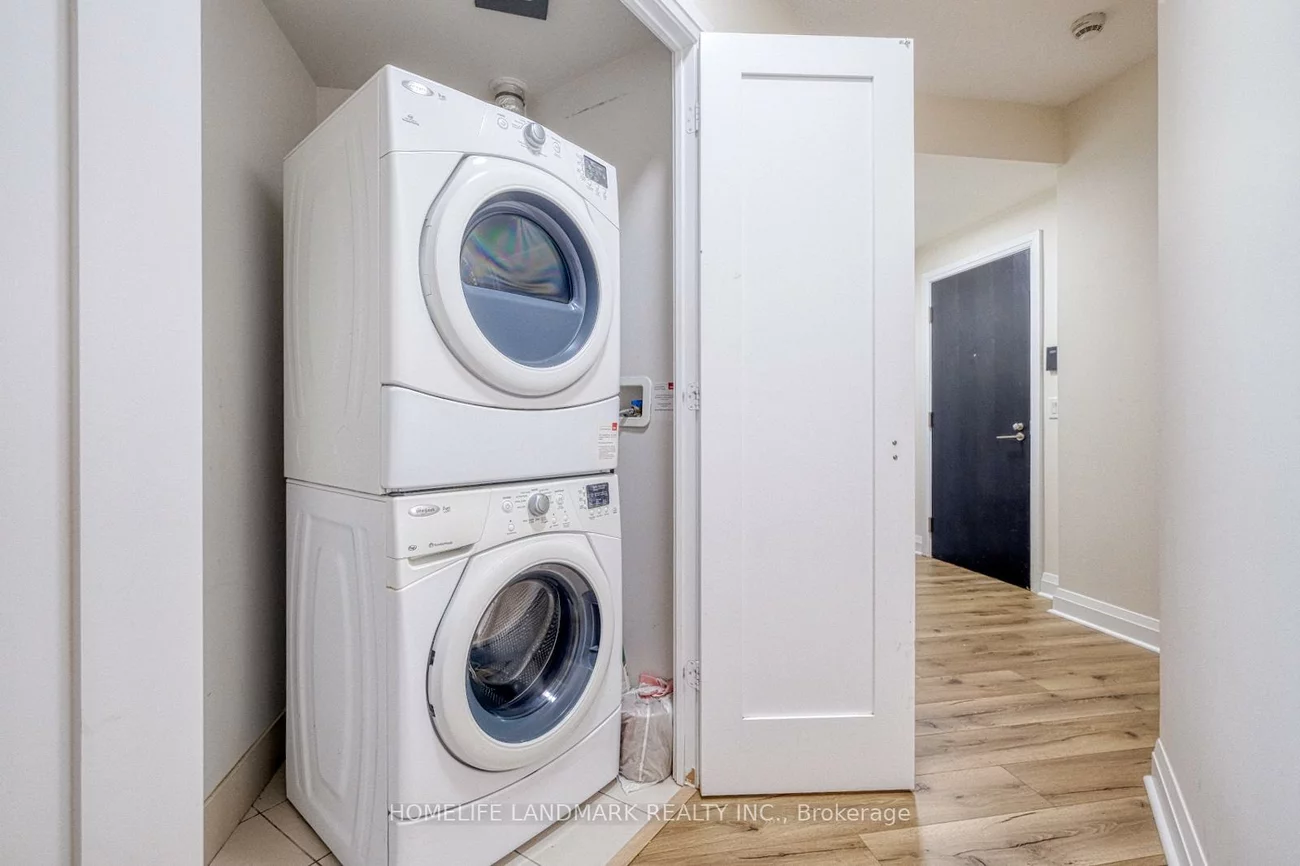 5, Sheppard, Willowdale East, Toronto