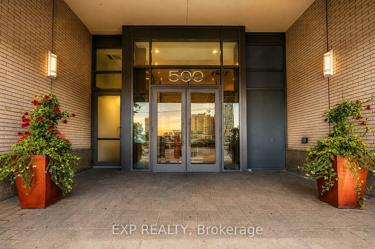 500, St Clair, Forest Hill South, Toronto