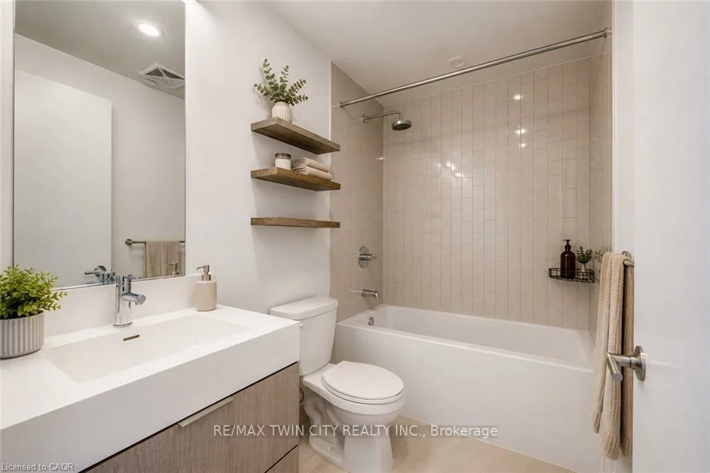 130, RIVER, Regent Park, Toronto