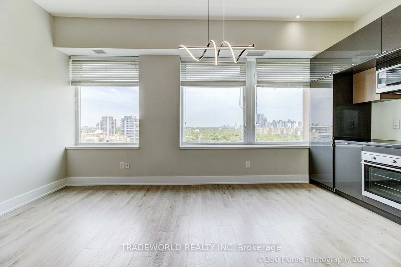 111, St. Clair, Yonge-St. Clair, Toronto