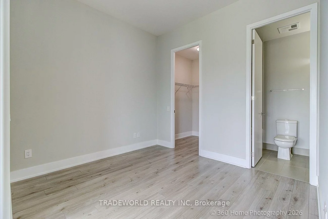 111, St. Clair, Yonge-St. Clair, Toronto