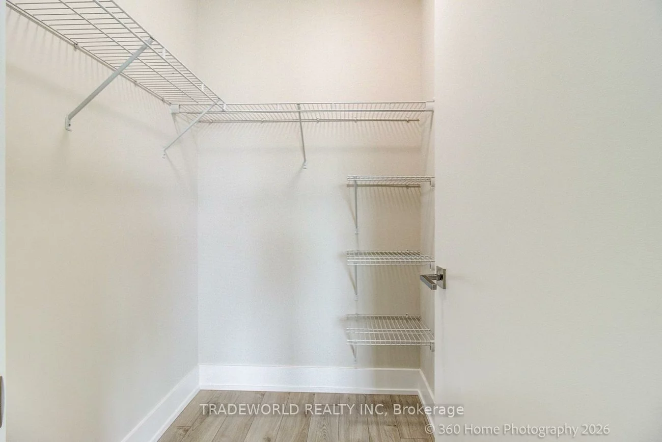 111, St. Clair, Yonge-St. Clair, Toronto