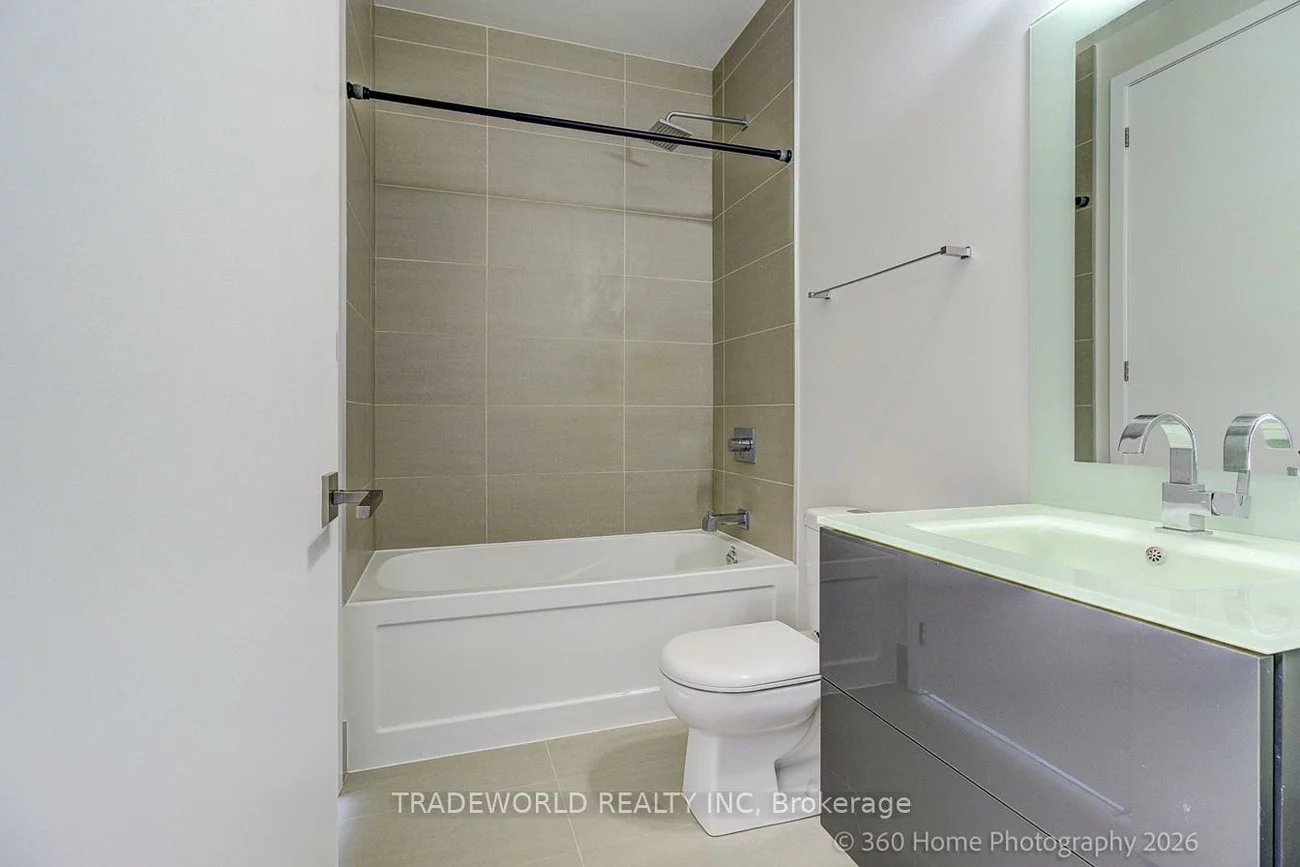 111, St. Clair, Yonge-St. Clair, Toronto