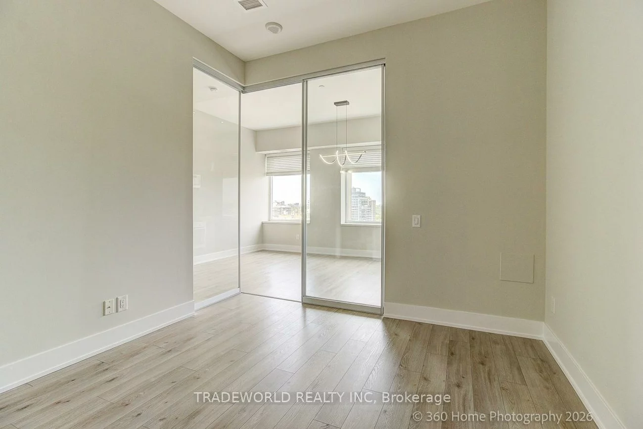 111, St. Clair, Yonge-St. Clair, Toronto