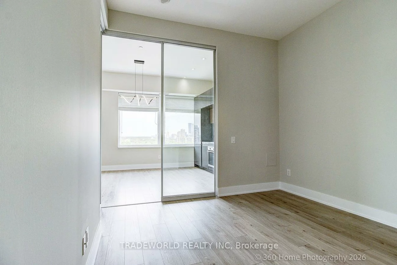 111, St. Clair, Yonge-St. Clair, Toronto