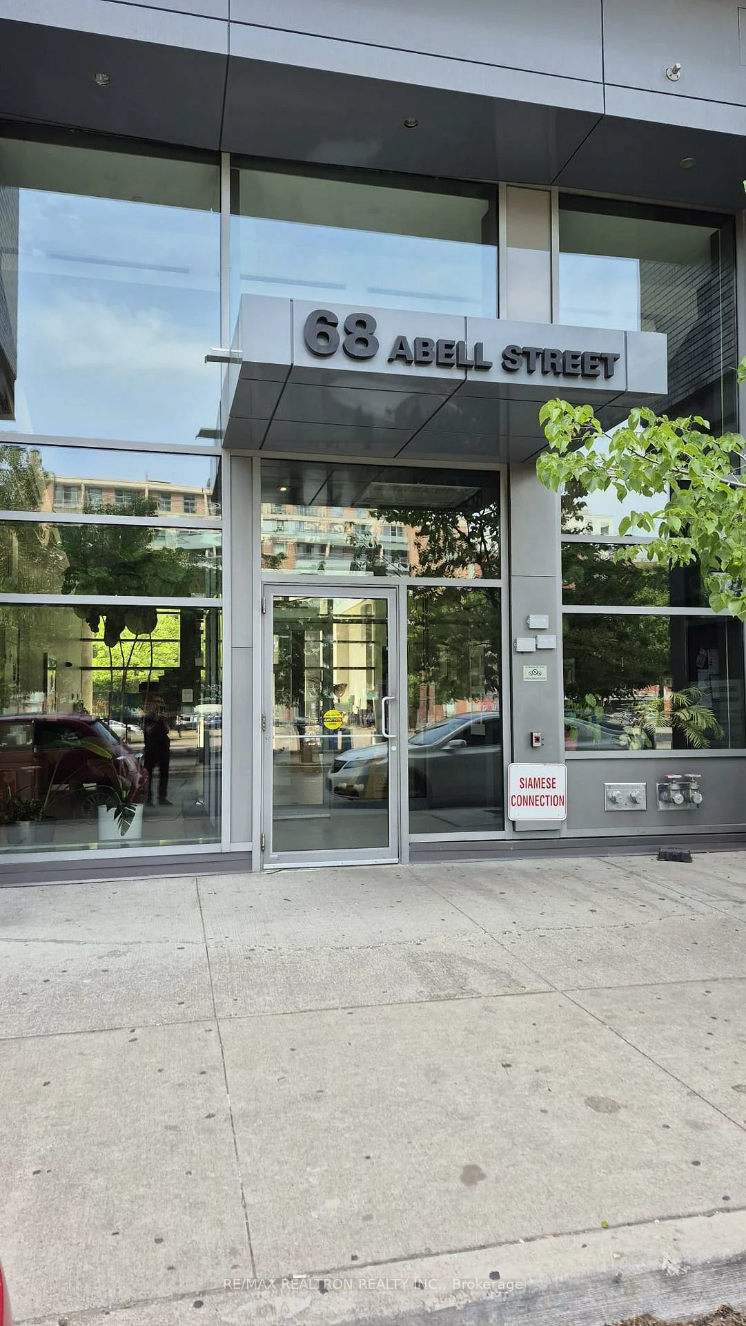 68, Abell, Little Portugal, Toronto