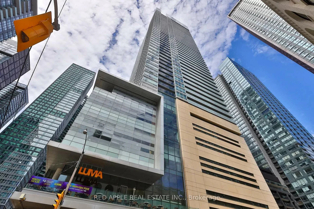 80, John, Waterfront Communities C1, Toronto