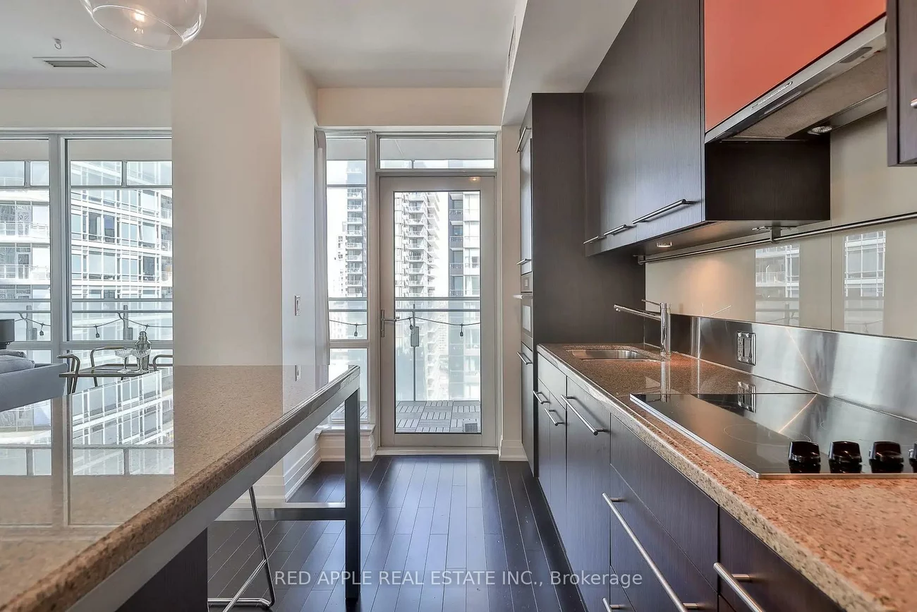 80, John, Waterfront Communities C1, Toronto