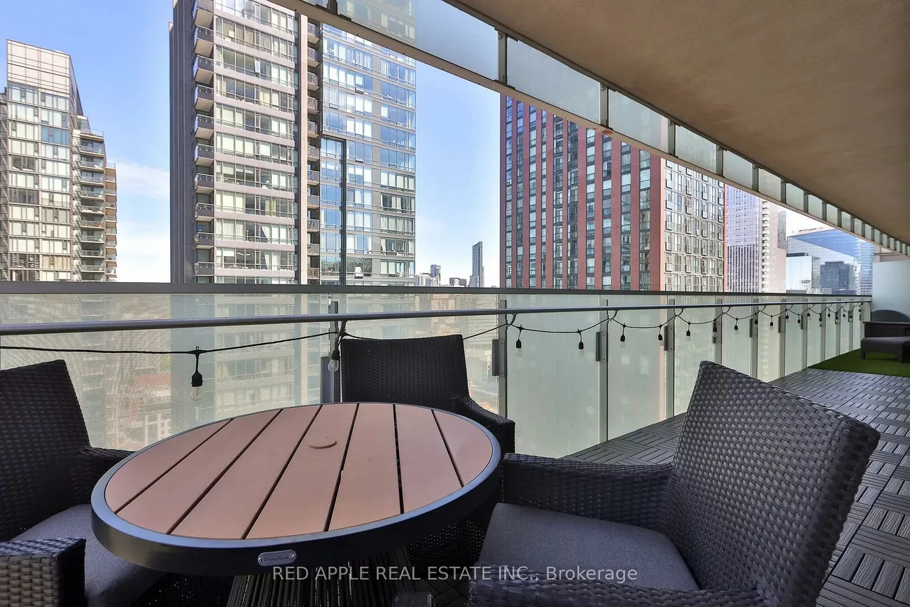 80, John, Waterfront Communities C1, Toronto