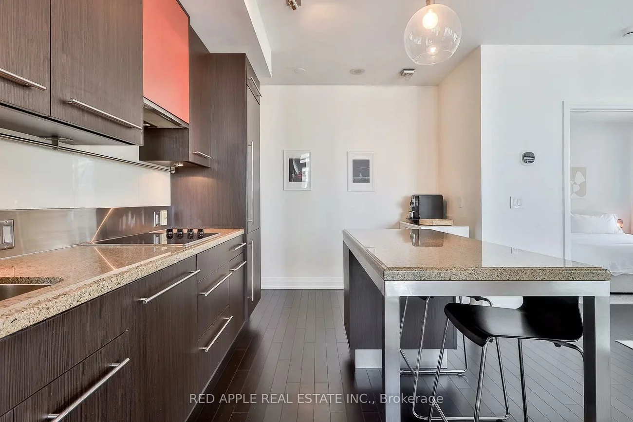 80, John, Waterfront Communities C1, Toronto