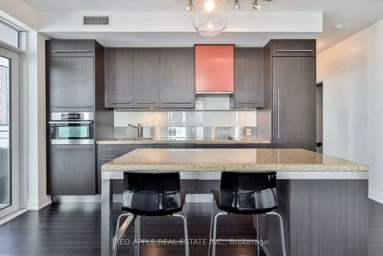 80, John, Waterfront Communities C1, Toronto