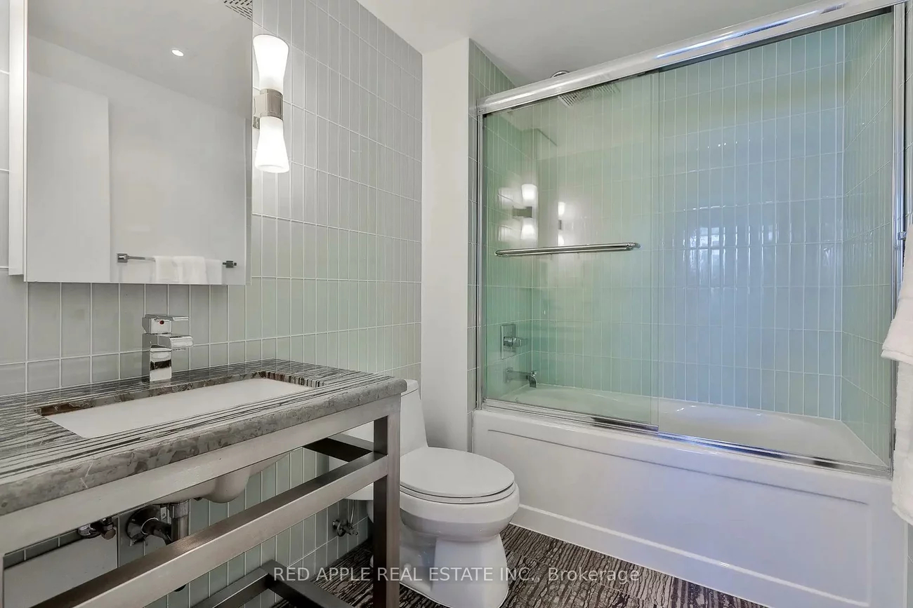 80, John, Waterfront Communities C1, Toronto