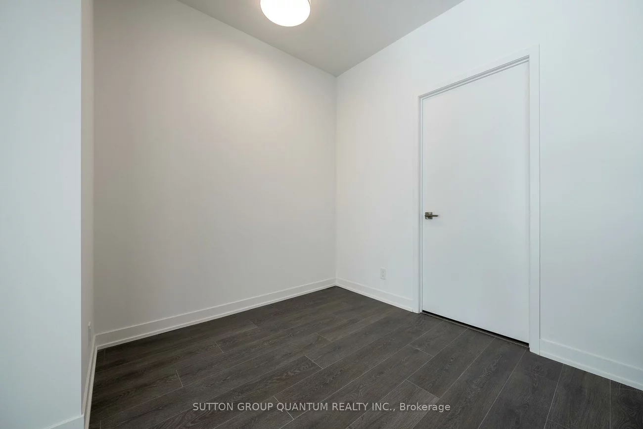15, Holmes, Willowdale East, Toronto