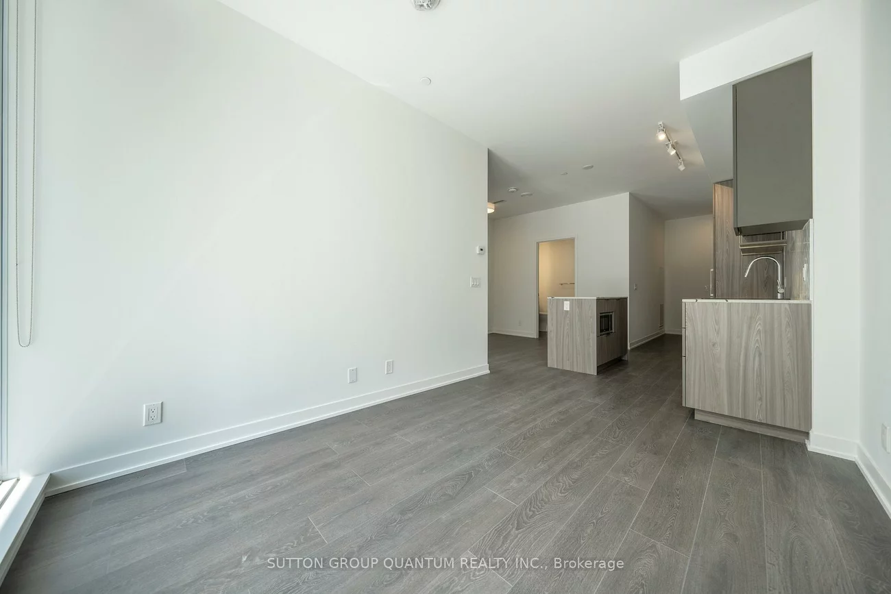 15, Holmes, Willowdale East, Toronto