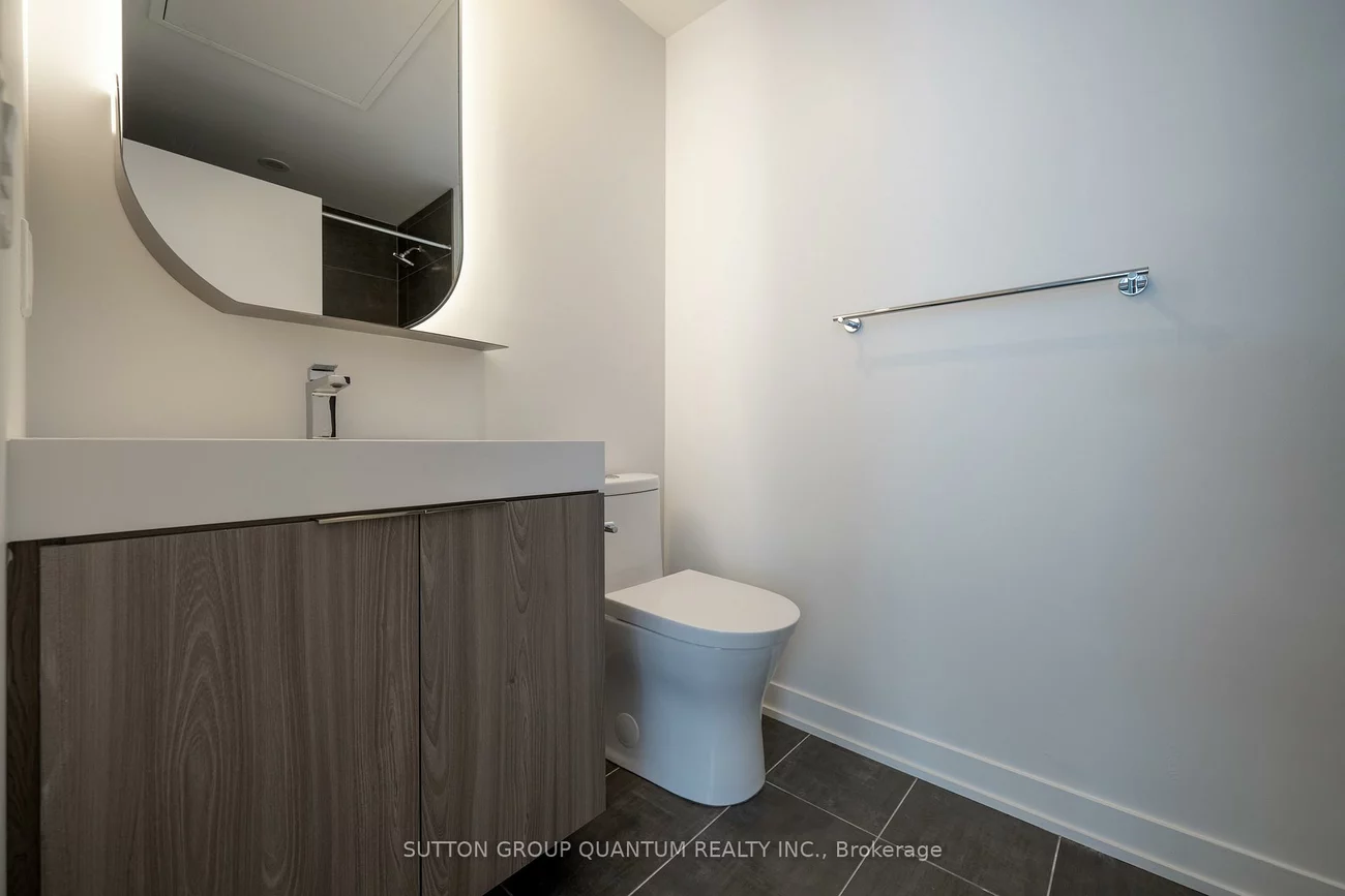 15, Holmes, Willowdale East, Toronto