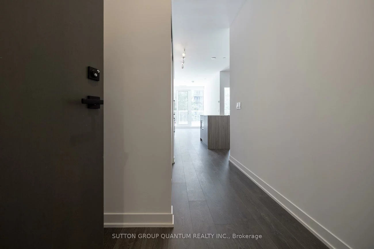 15, Holmes, Willowdale East, Toronto