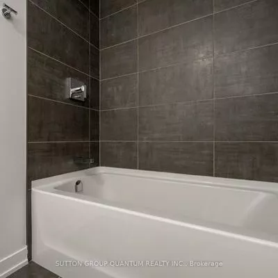 15, Holmes, Willowdale East, Toronto