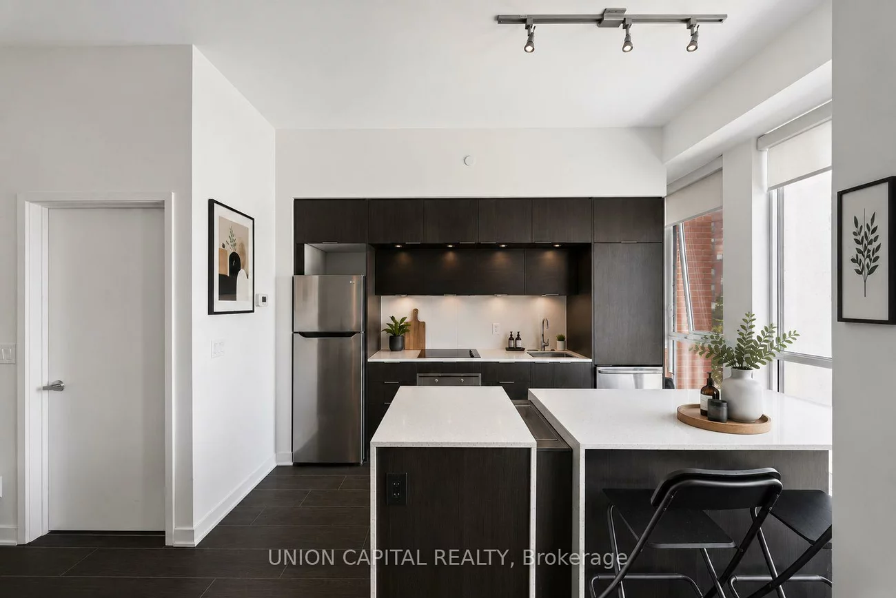 170, Sumach, Regent Park, Toronto