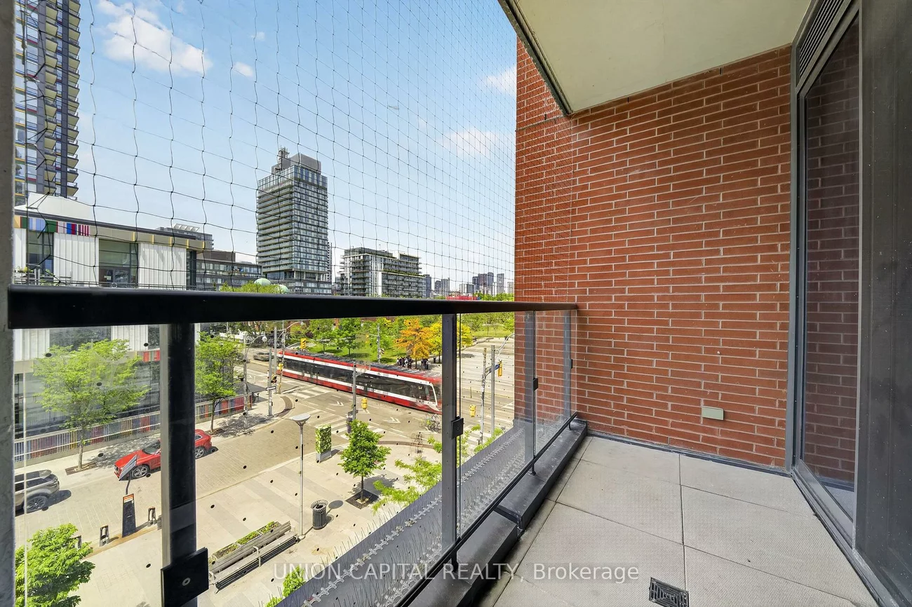170, Sumach, Regent Park, Toronto