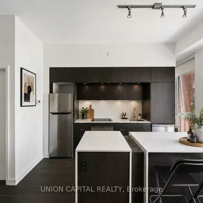 170, Sumach, Regent Park, Toronto