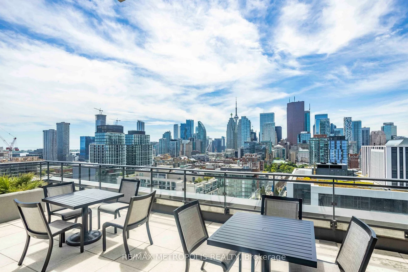 460, Adelaide, Moss Park, Toronto