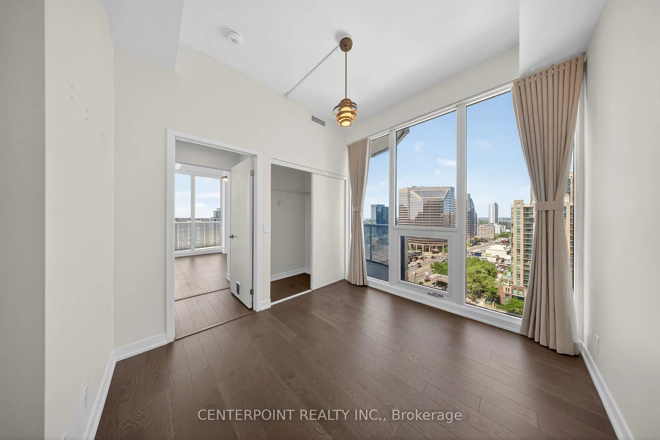 15, Holmes, Willowdale East, Toronto