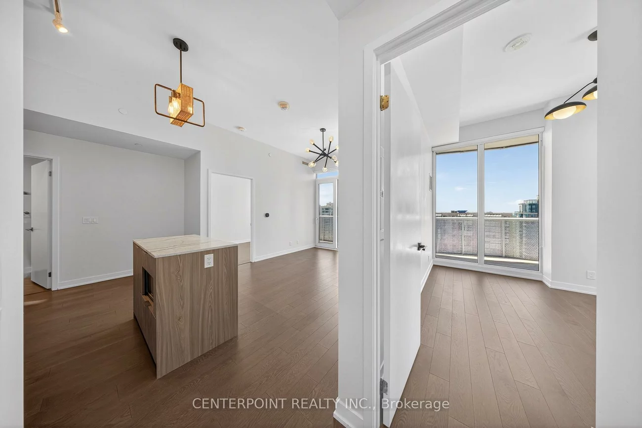 15, Holmes, Willowdale East, Toronto
