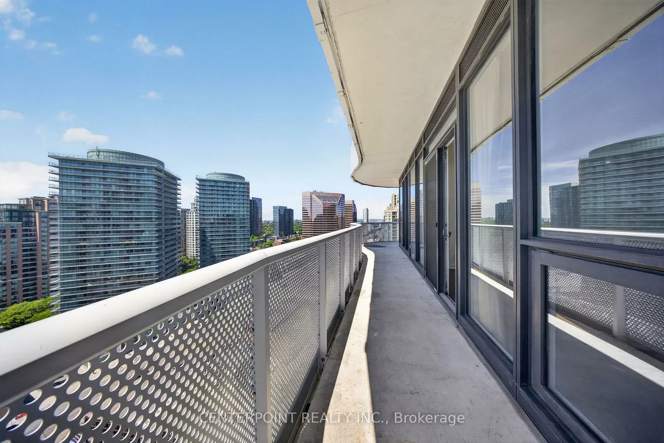 15, Holmes, Willowdale East, Toronto