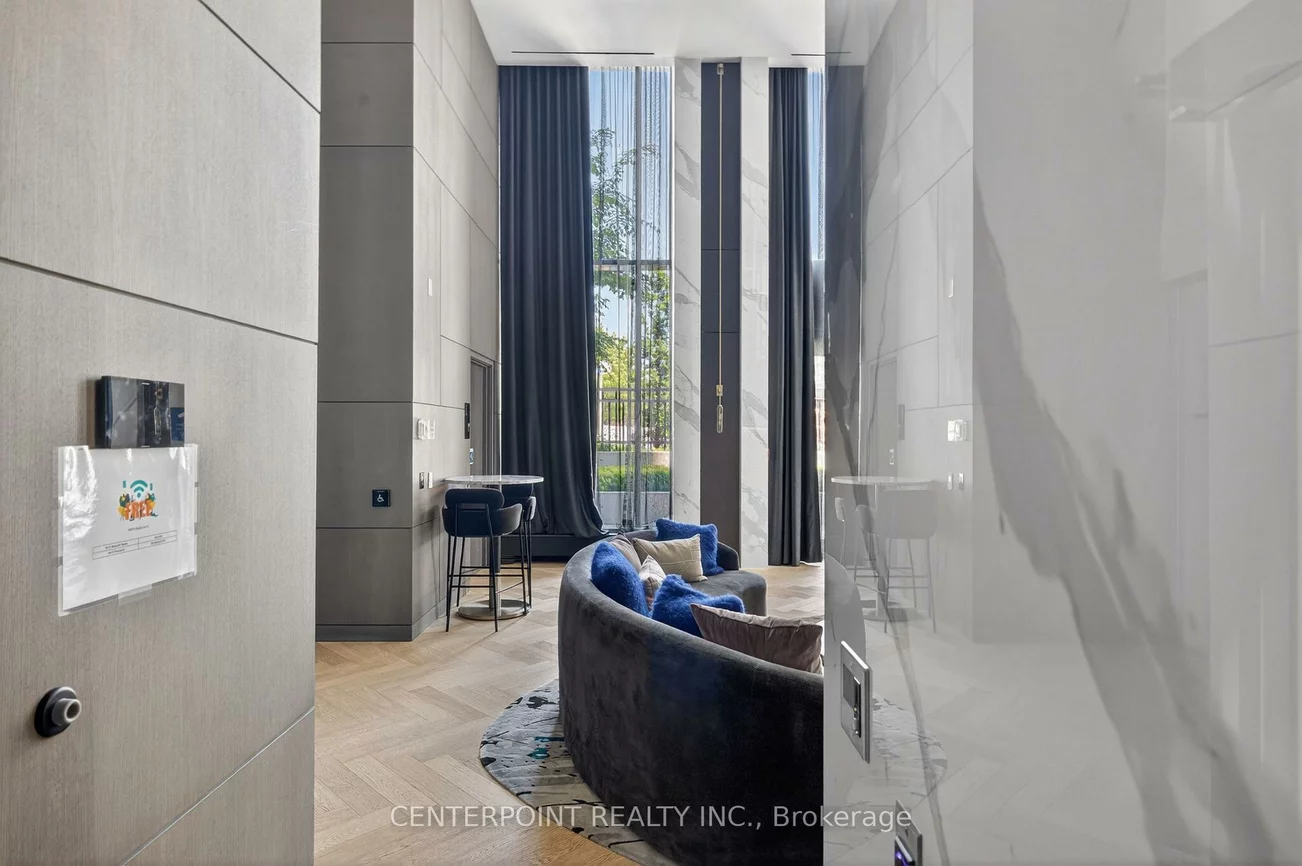 15, Holmes, Willowdale East, Toronto