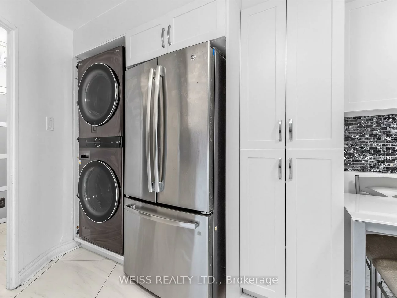 150, Neptune, Englemount-Lawrence, Toronto